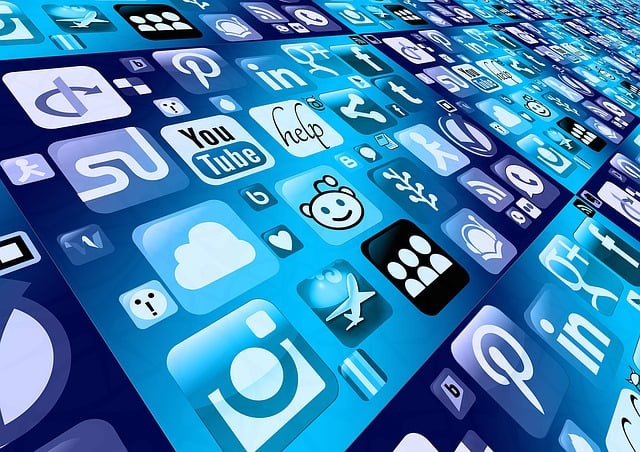 Les dangers des médias sociaux pour les jeunes