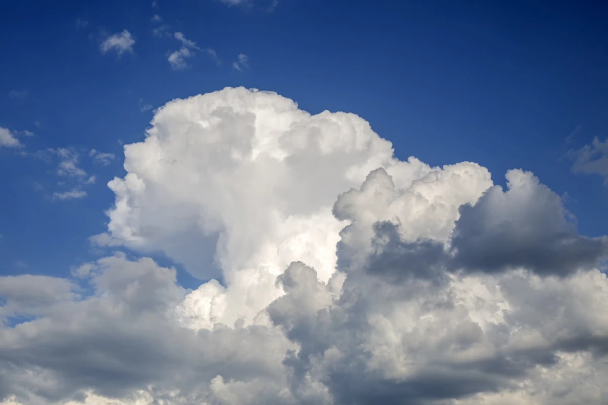 Cloud Computing : L'Art de Créer des Publicités Percutantes pour Conquérir le Marché Numérique